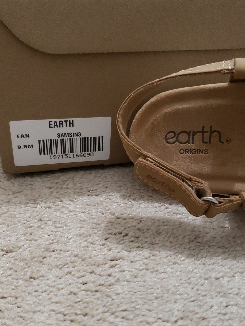 Earth Women's Samsin Strappy Flat Sandals In Tan. Size: 9.5 M - Picture 10 of 11